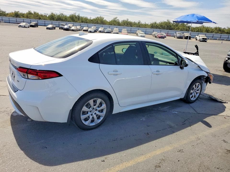 2022 TOYOTA COROLLA LE 3