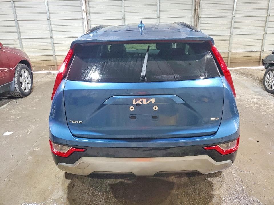 2023 KIA NIRO EX 6