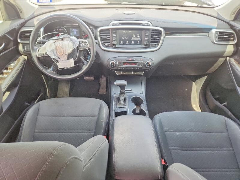 2019 KIA SORENTO LX 8
