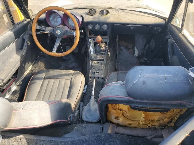 1982 ALFA ROMEO VELOCE 2000 SPIDER 8