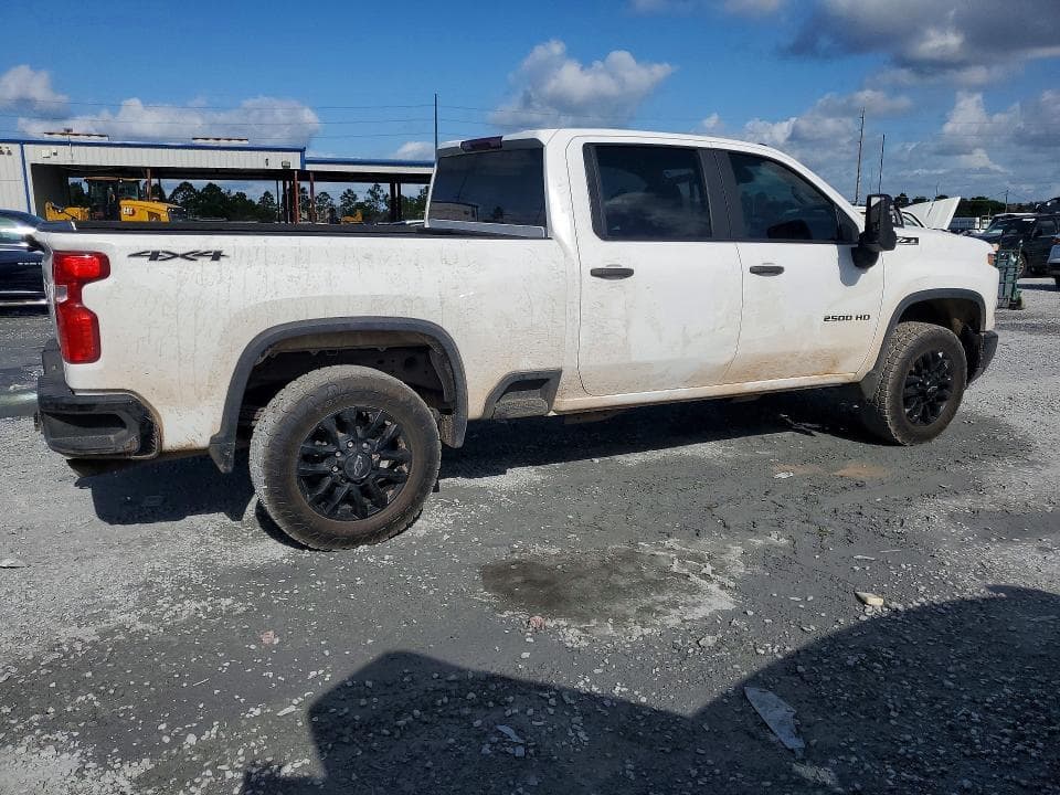 2025 CHEVROLET SILVERADO K2500 CUSTOM 3