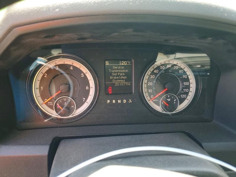 2017 RAM 1500 SLT 9