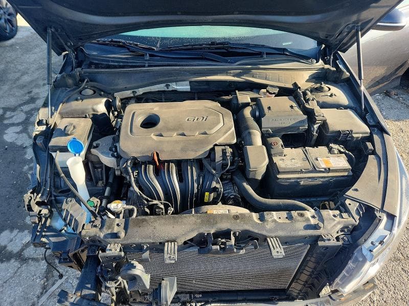 2018 KIA OPTIMA S 11
