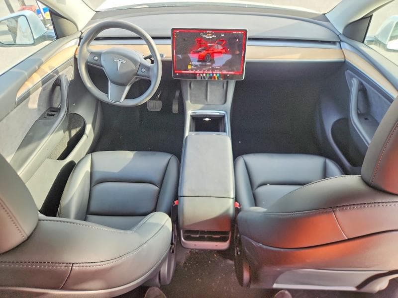 2023 TESLA MODEL  Y 8