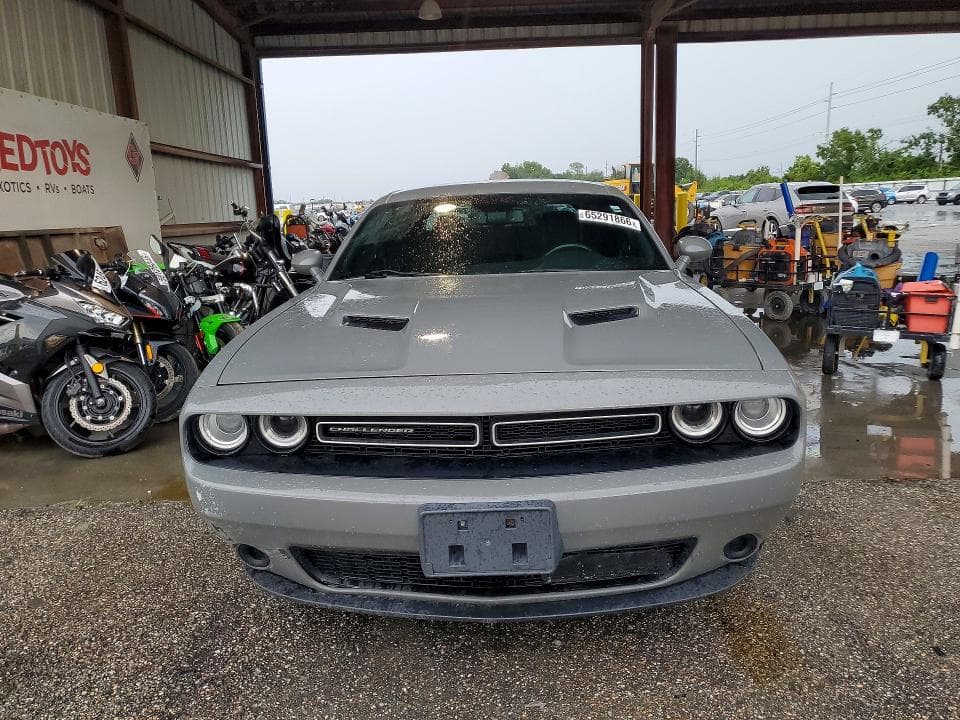 2019 DODGE CHALLENGER SXT 5