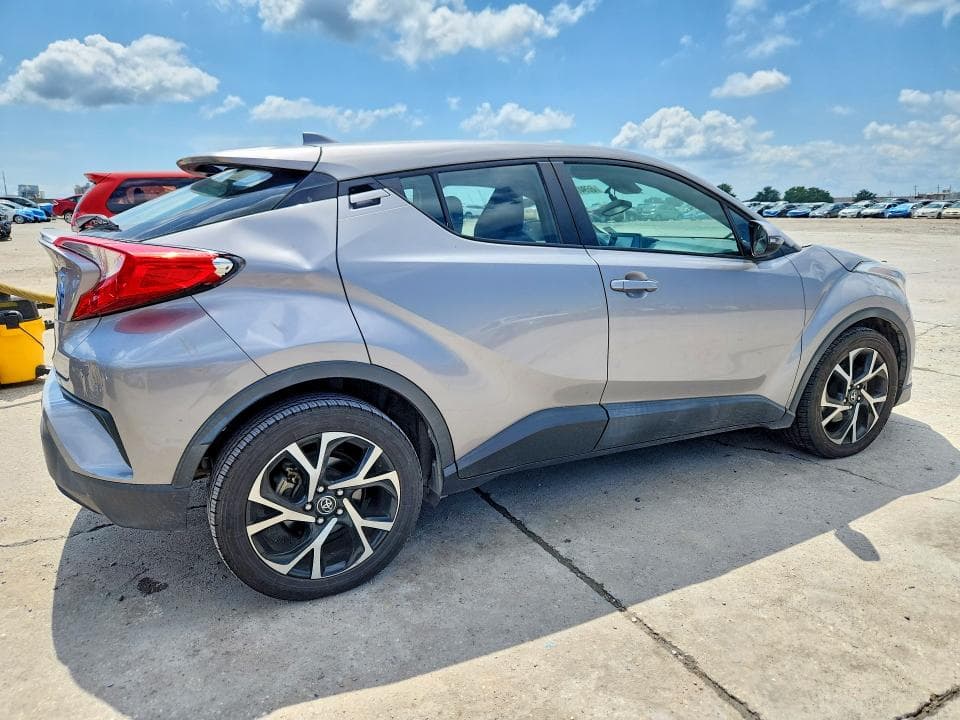 2018 TOYOTA C-HR XLE PREMIUM 3