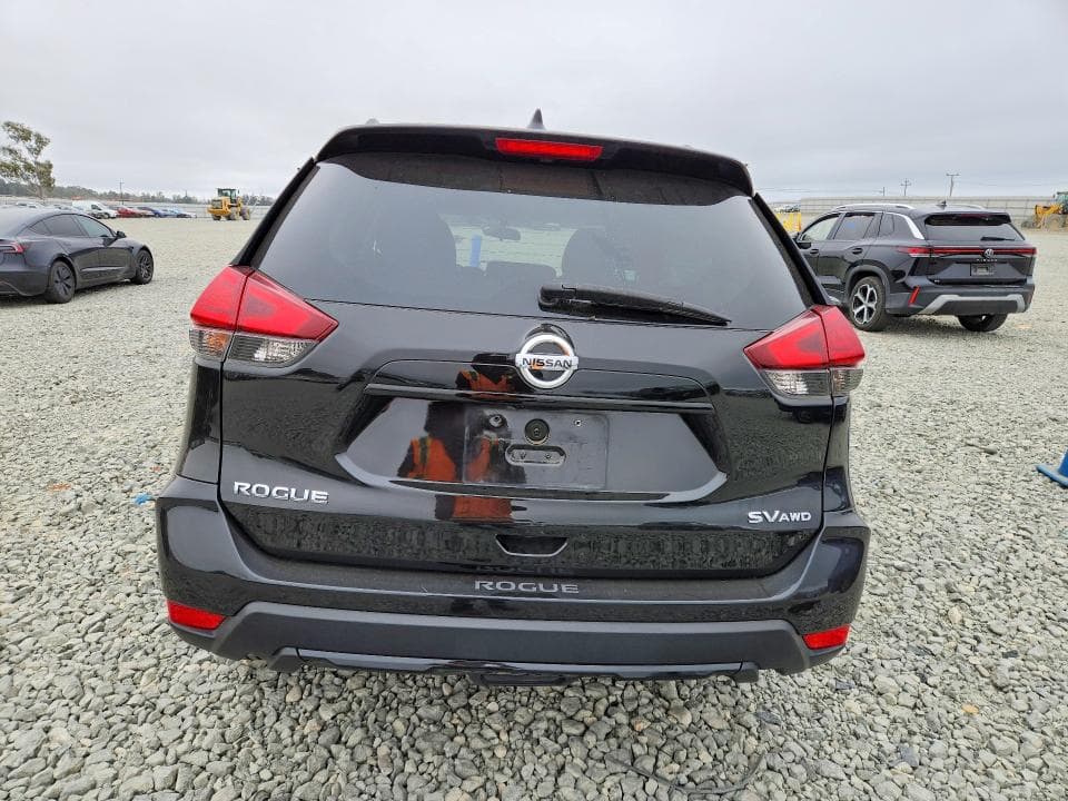 2017 NISSAN ROGUE SV 6