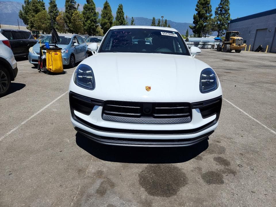 2023 PORSCHE MACAN BASE 5