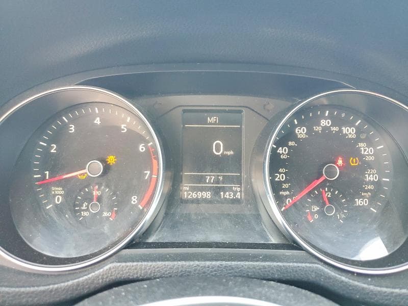 2017 VOLKSWAGEN PASSAT SE 9