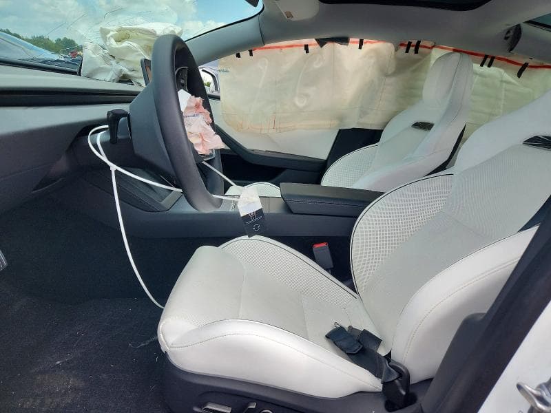 2026 TESLA MODEL 3 7