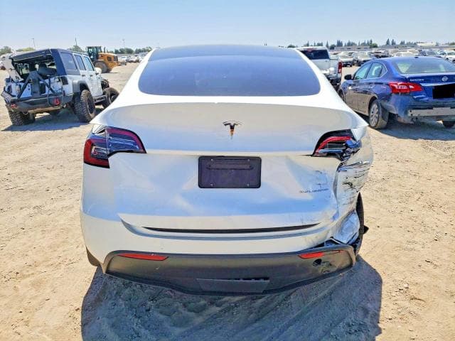 2023 TESLA MODEL Y 6