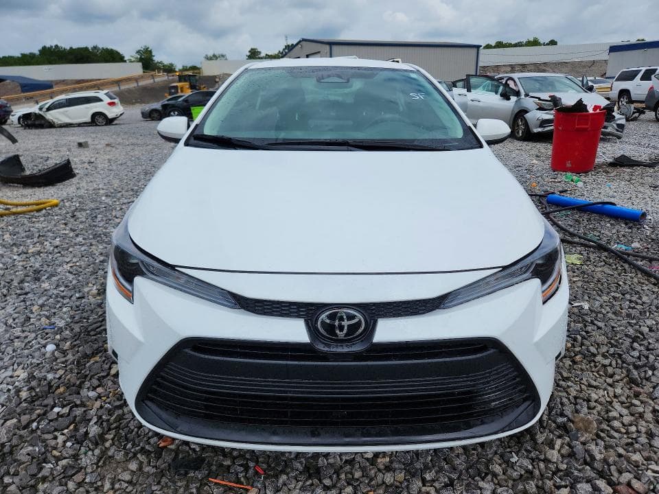 2026 TOYOTA COROLLA LE 5