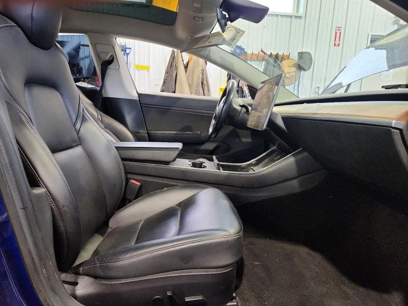 2018 TESLA MODEL 3 7