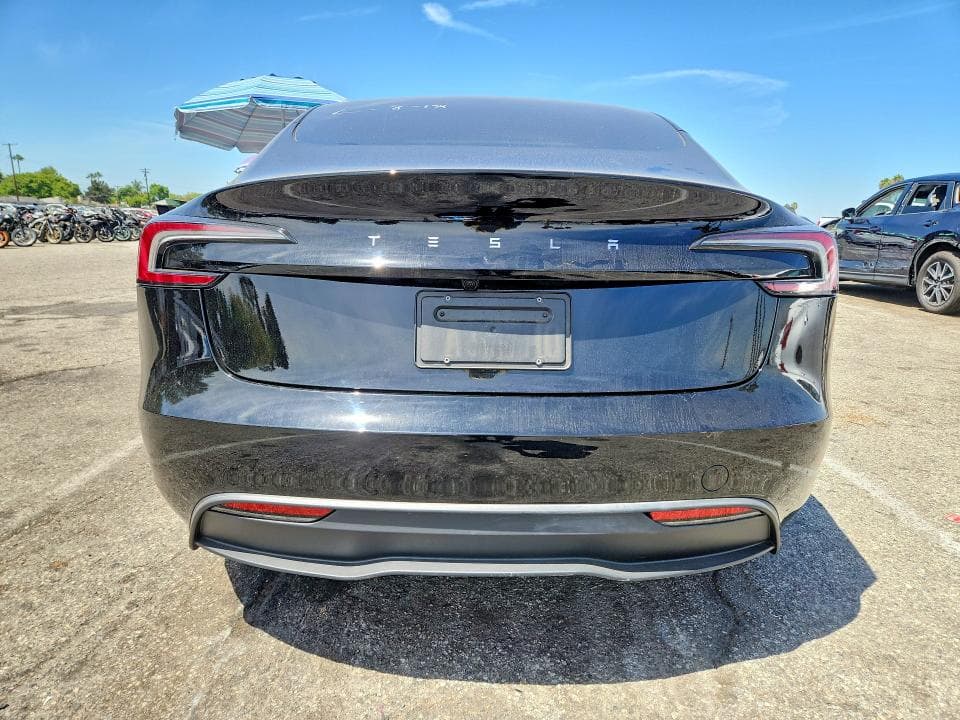2025 TESLA MODEL 3 6