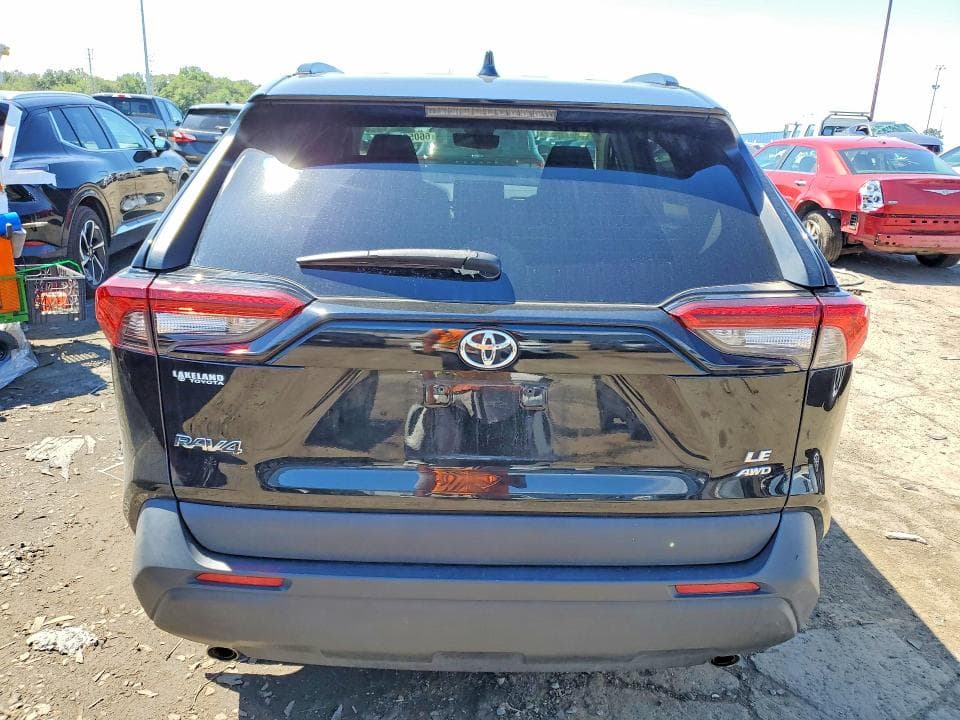 2021 TOYOTA RAV4 LE 6