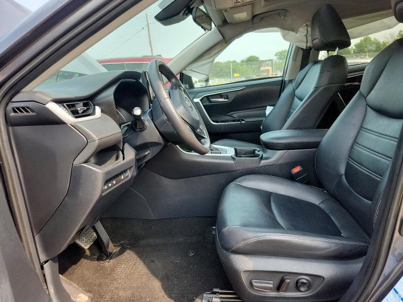 2019 TOYOTA RAV4 XLE PREMIUM 7