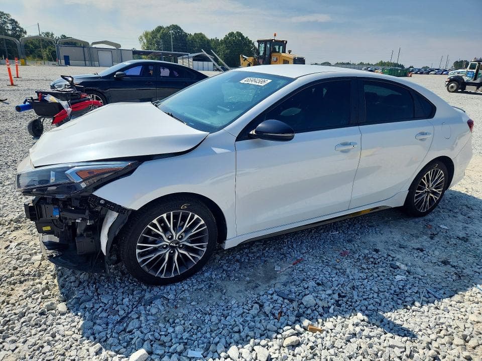 2023 KIA FORTE GT LINE