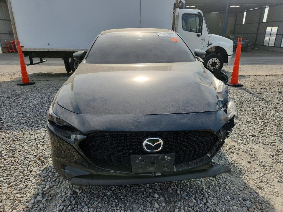 2022 MAZDA 3 PREMIUM 5