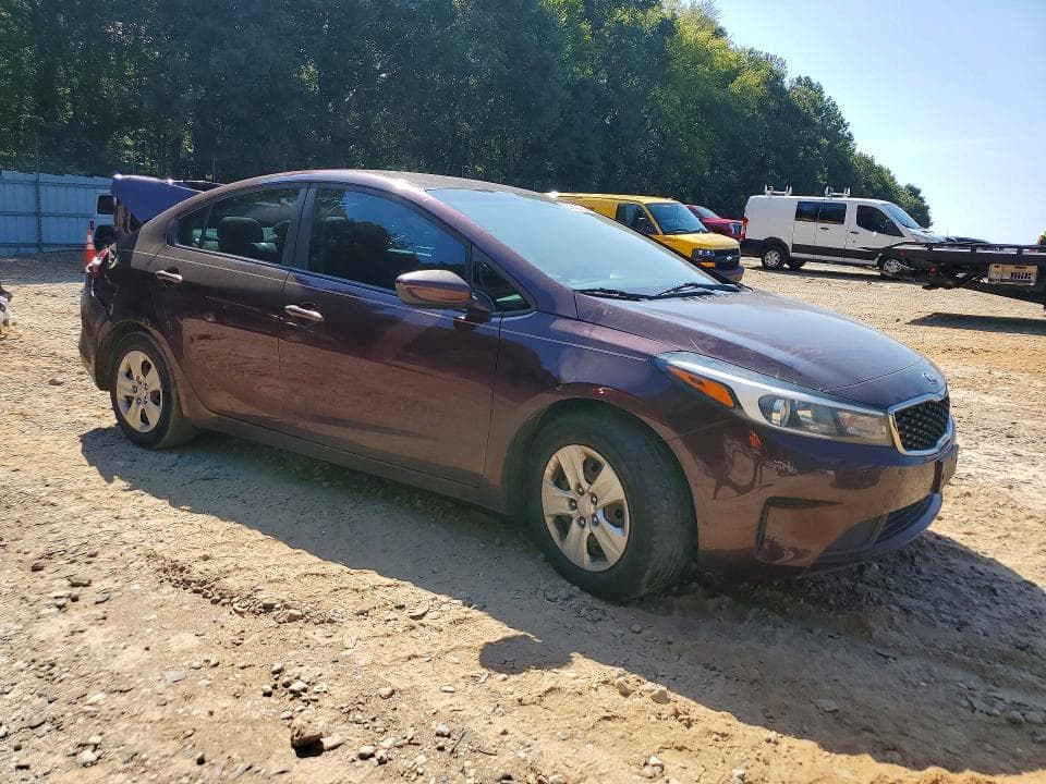 2017 KIA FORTE LX 4