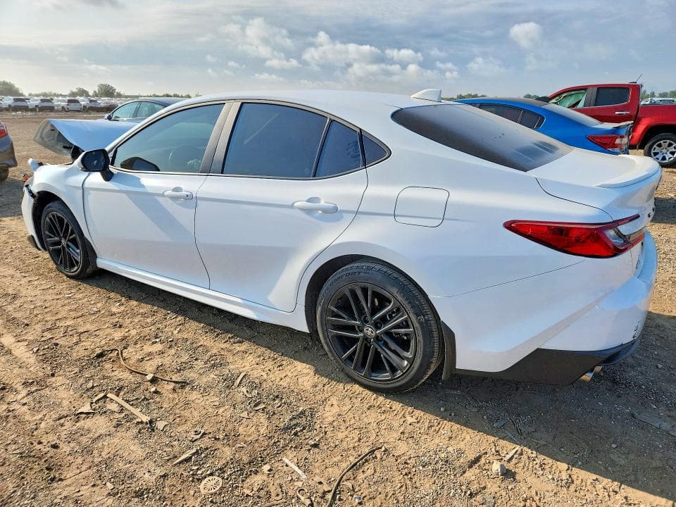 2026 TOYOTA CAMRY SE 2