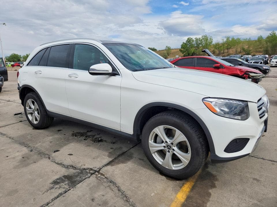 2018 MERCEDES-BENZ GLC 300 4MATIC 4