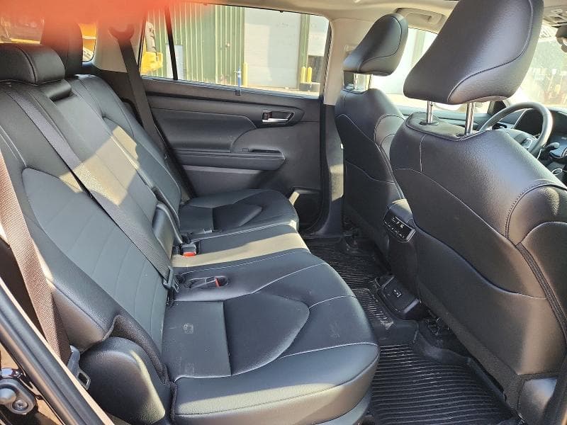 2026 TOYOTA HIGHLANDER XLE 11