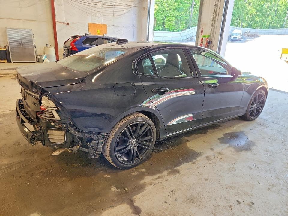 2024 VOLVO S60 PLUS 3