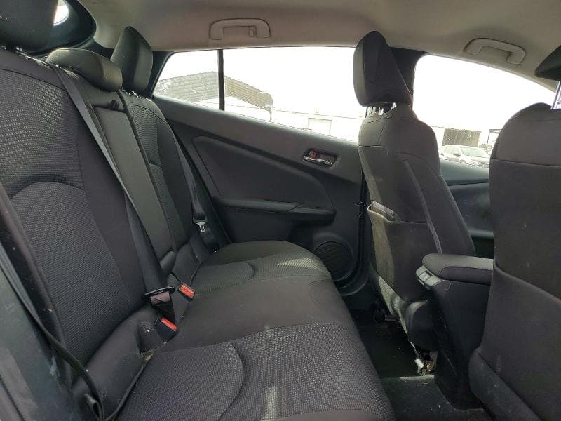 2019 TOYOTA PRIUS LE 10