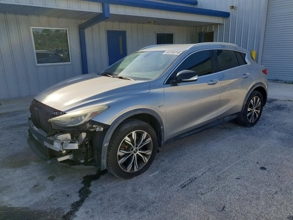 2017 INFINITI QX30 LUXURY - 1