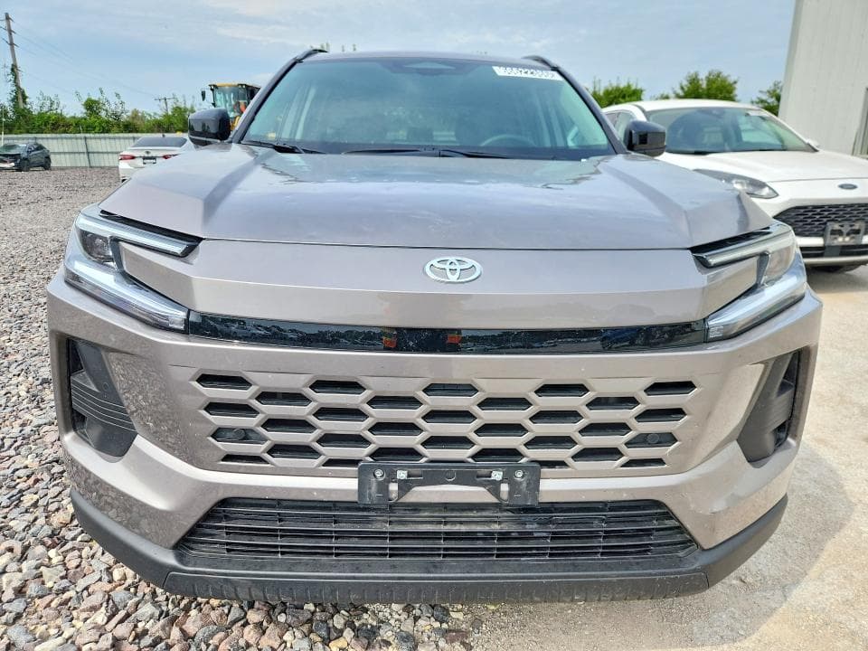2026 TOYOTA RAV4 XLE PREMIUM 5