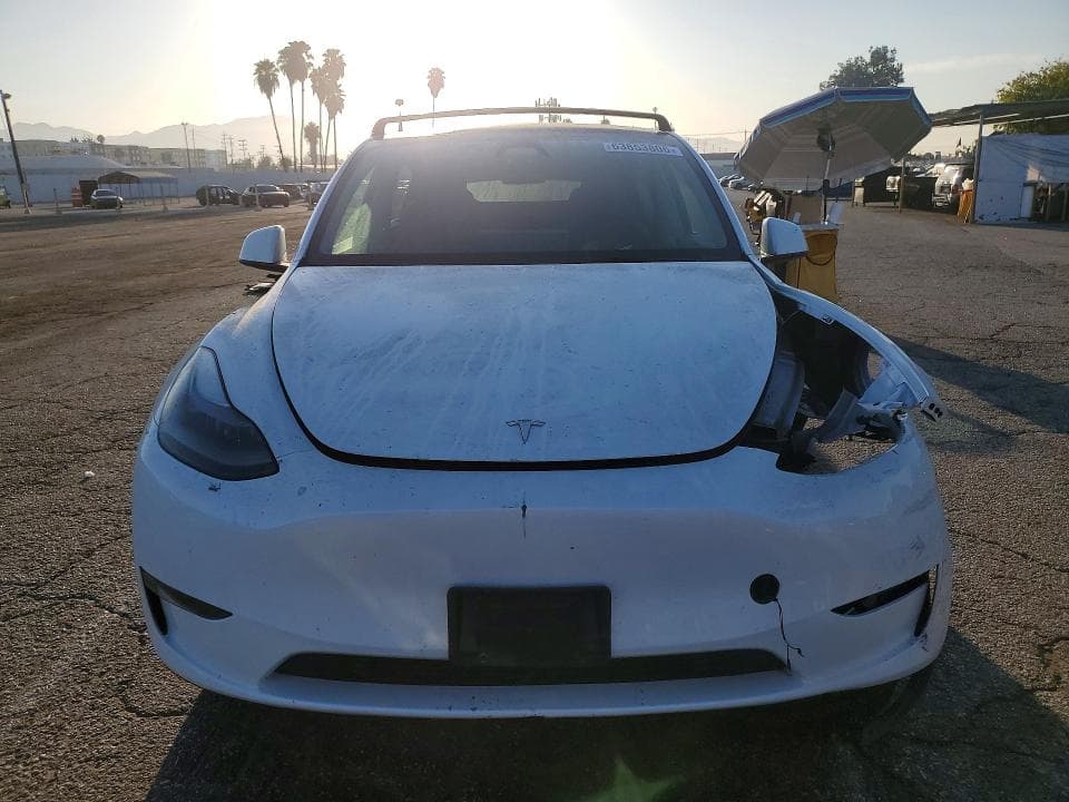 2023 TESLA MODEL Y 5