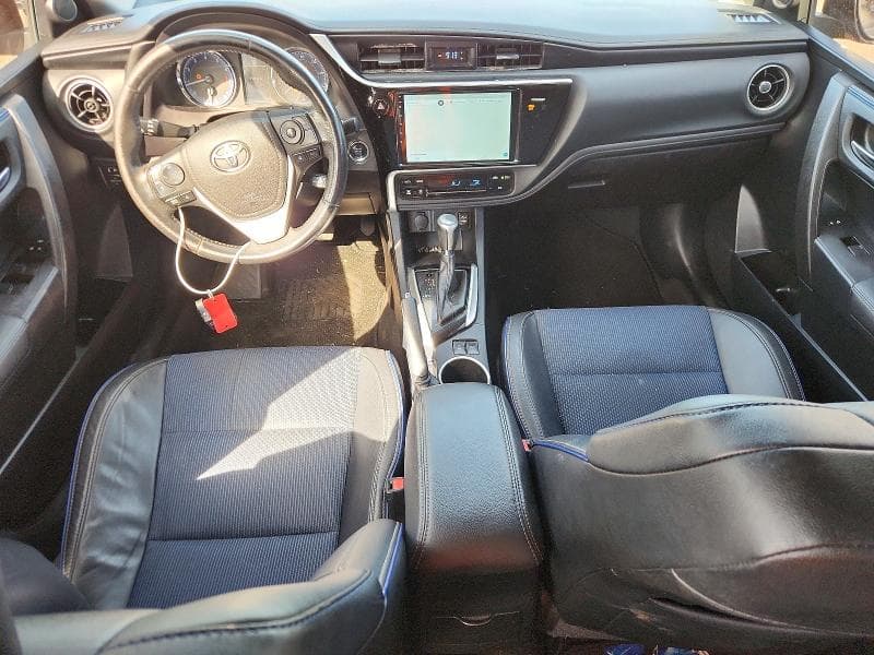 2017 TOYOTA COROLLA SE 8