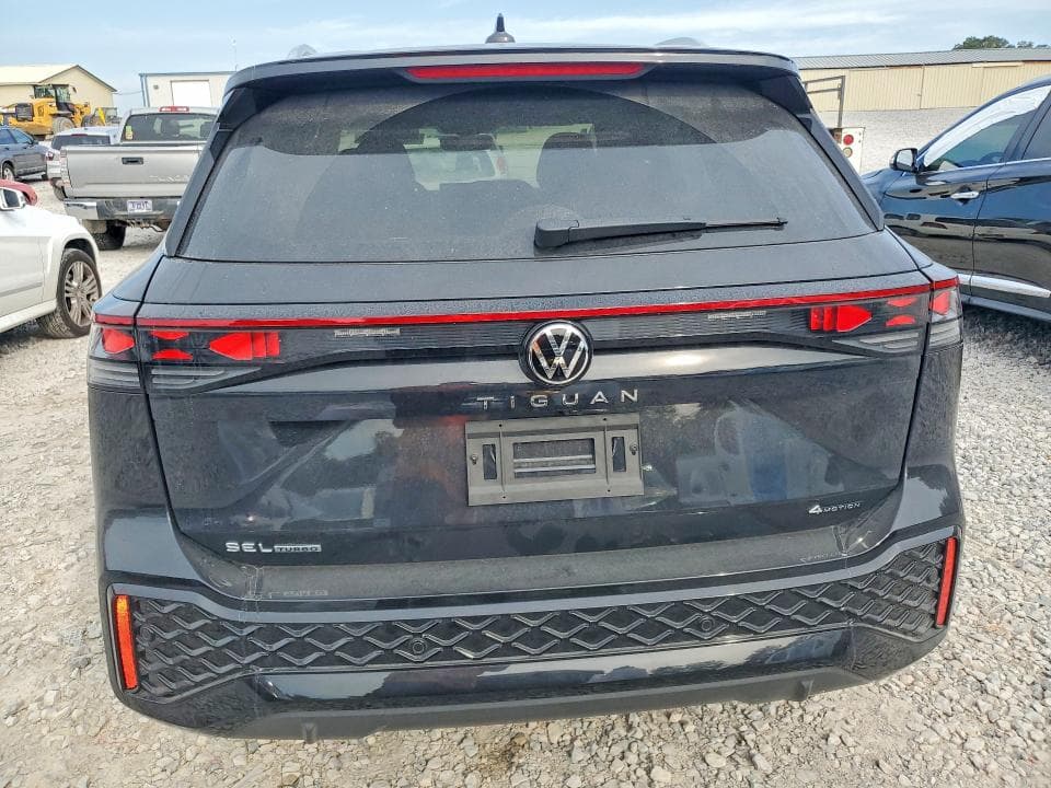 2026 VOLKSWAGEN TIGUAN SEL R-LINE TURBO 6