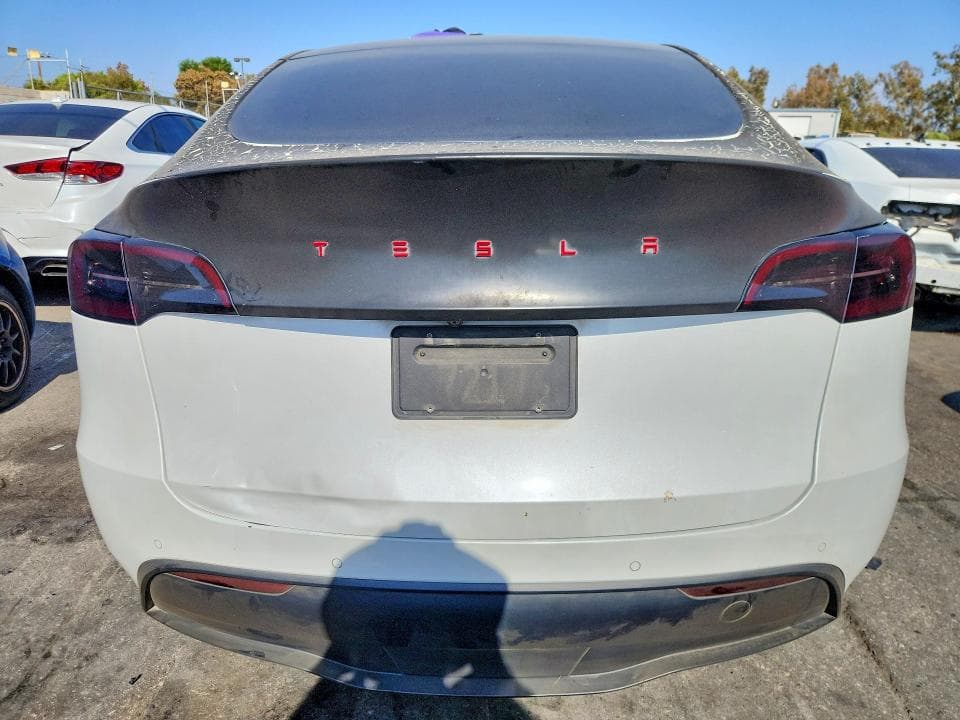 2021 TESLA MODEL Y 6