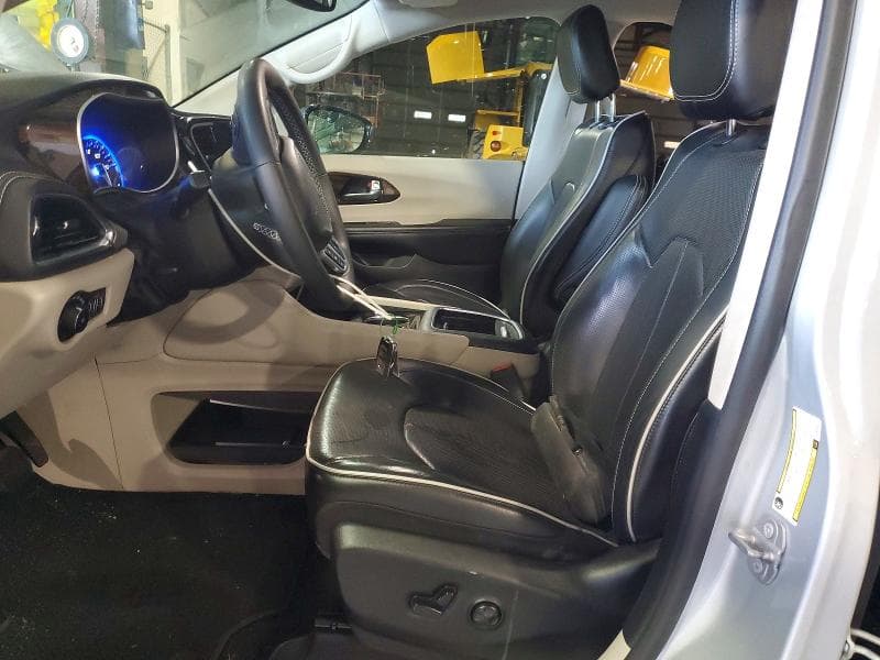 2023 CHRYSLER PACIFICA LIMITED 7
