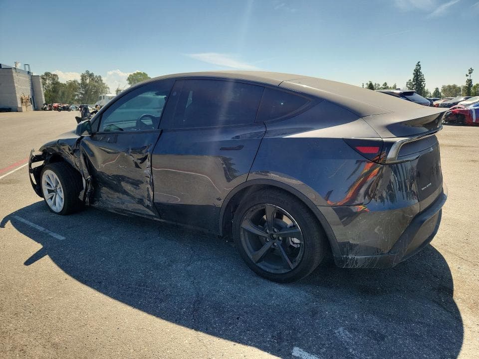 2026 TESLA MODEL Y 2