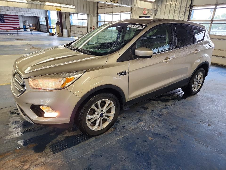 2017 FORD ESCAPE SE - 1