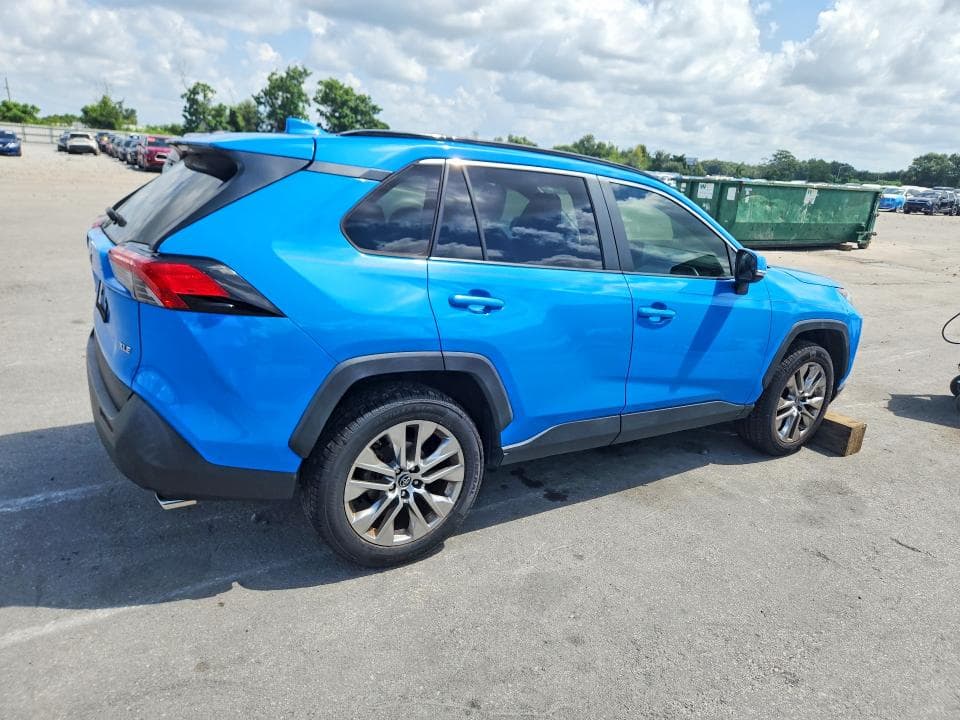 2019 TOYOTA RAV4 XLE PREMIUM 3