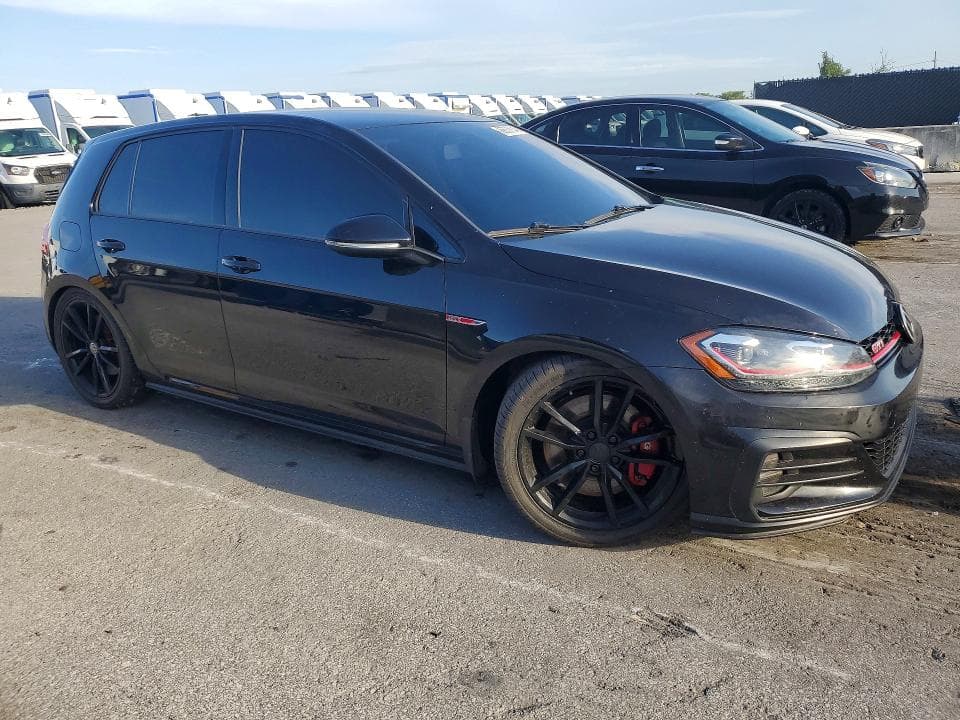 2019 VOLKSWAGEN GTI S 4