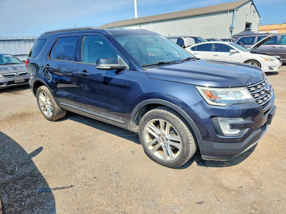 2017 FORD EXPLORER XLT 4