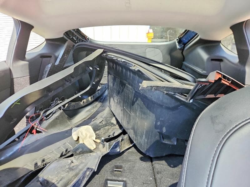 2024 TESLA MODEL Y 10