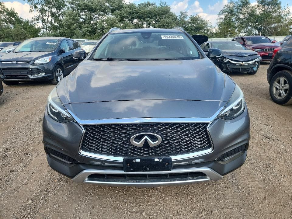 2017 INFINITI QX30 PREMIUM 5