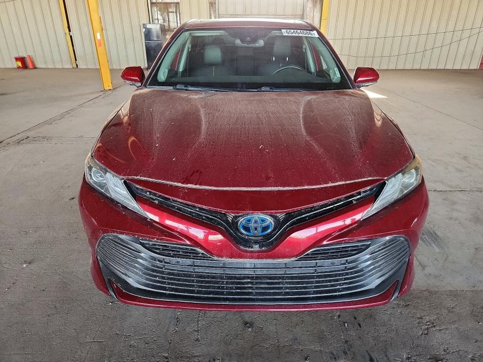 2019 TOYOTA CAMRY HYBRID XLE 5
