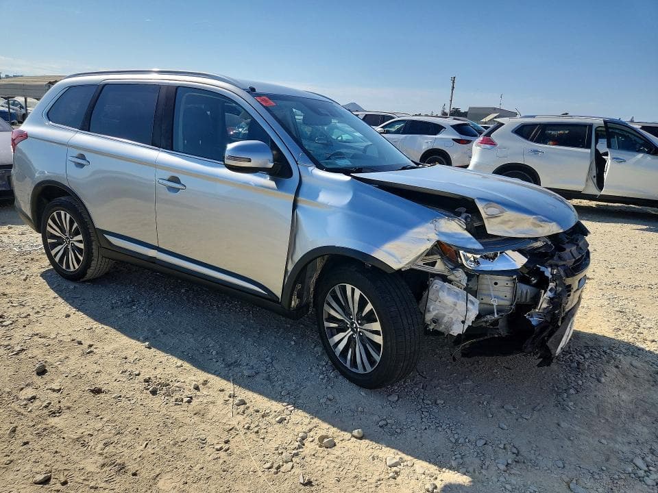 2020 MITSUBISHI OUTLANDER SE 4