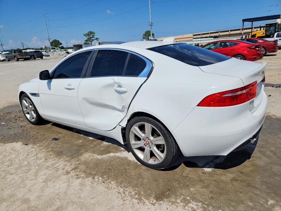 2018 JAGUAR XE PREMIUM 2