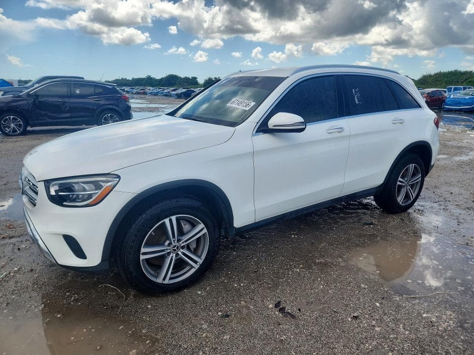 2020 MERCEDES-BENZ GLC 300