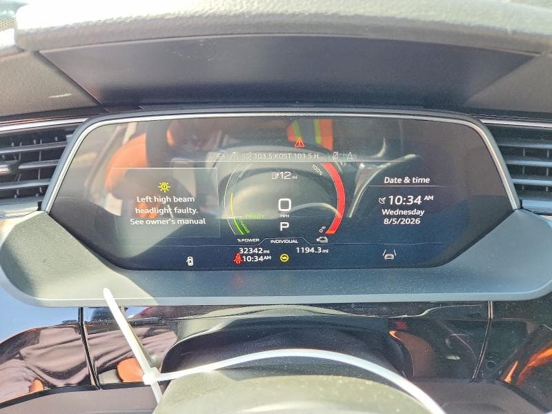 2024 AUDI Q8 E-TRON PREMIUM 9