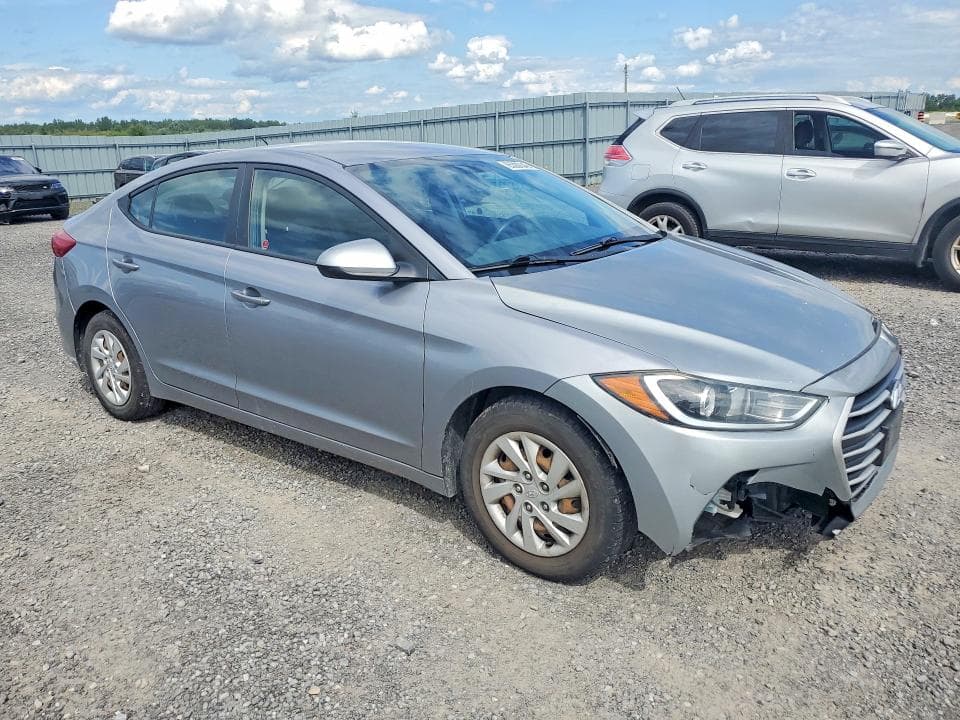 2017 HYUNDAI ELANTRA SE 4