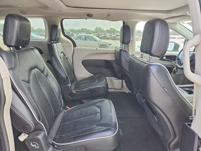 2022 CHRYSLER PACIFICA LIMITED 11