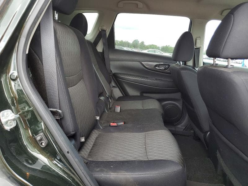 2018 NISSAN ROGUE SV 11